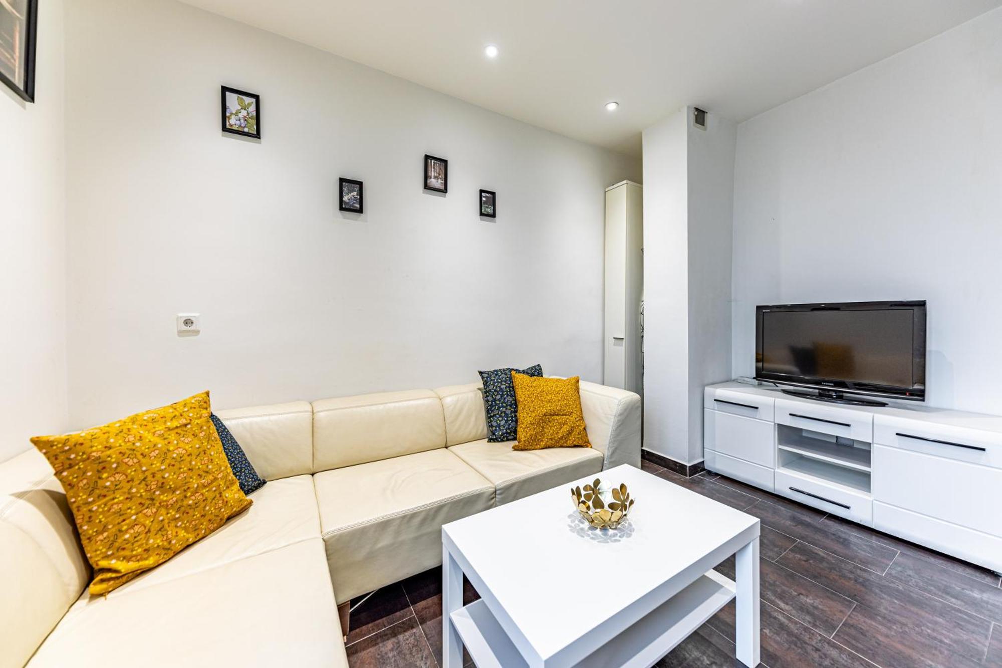 Hub Close To Main Station By Jr Appartement *